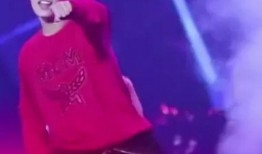 肖战爆料跳舞视频,惊艳舞姿引网友热议